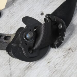 Range Rover Sport L494 Front Left Seat Belt Pre-tensioner LR047678, LR076645 - Image 4