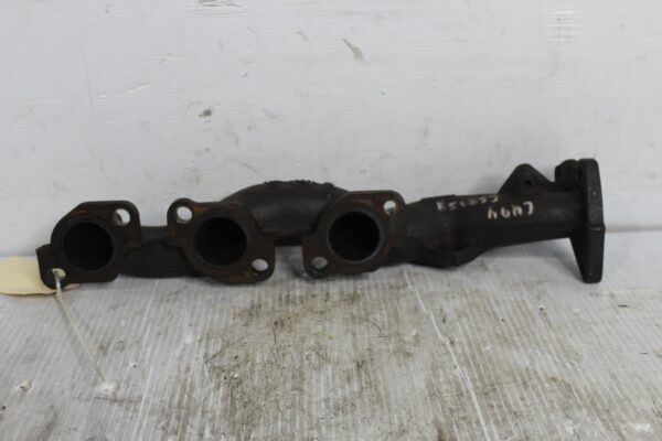 Range Rover Sport L494 3.0L SDV6 Left Exhaust Manifold LR063059, FW939431AB