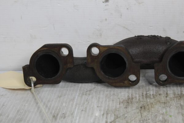 Range Rover Sport L494 3.0L SDV6 Left Exhaust Manifold LR063059, FW939431AB