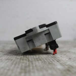 Range Rover Sport L494 Rear Fuse Box Assembly LR041091, CPLA14Q073AA - Image 3