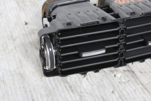 Range Rover L494 Sport Rear Centre Console Air Vent Assembly LR039640, LR087337