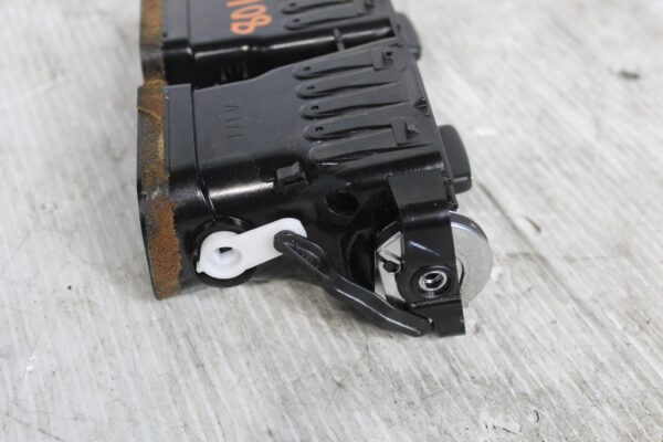 Range Rover L494 Sport Rear Centre Console Air Vent Assembly LR039640, LR087337