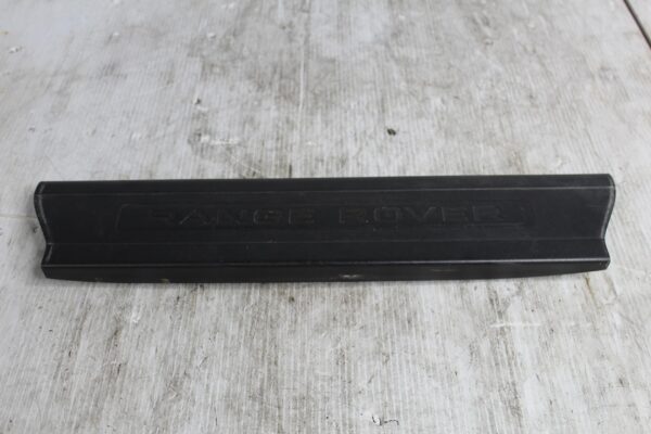 Range Rover Sport L494 Front Left Door Scuff Plate Foot Trim LR043336
