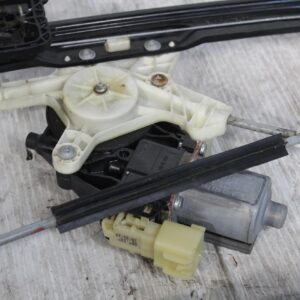Range Rover Sport L494 Rear Left Door Window Regulator LR057341, LR153956 - Image 13