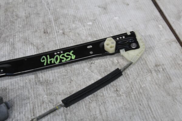 Range Rover Sport L494 Rear Left Door Window Regulator LR057341, LR153956