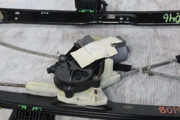 Range Rover Sport L494 Rear Left Door Window Regulator LR057341, LR153956