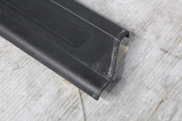 Range Rover Sport L494 Rear Left Door Scuff Plate Foot Trim LR043338