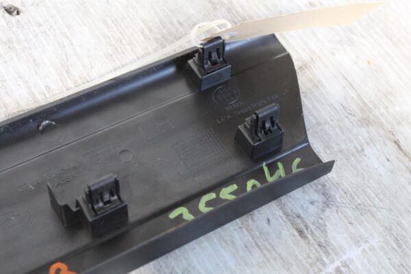 Range Rover Sport L494 Rear Left Door Scuff Plate Foot Trim LR043338