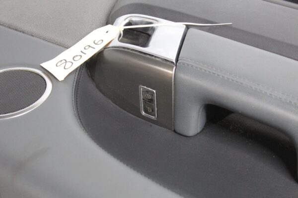 Range Rover Sport L494 Front Left Door Card Trim Panel LR047097, DK6223901A