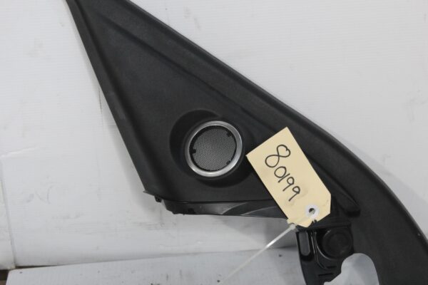 Range Rover Sport L494 Front Left Door Seal Mould w Speaker LR043839