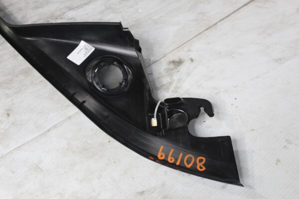 Range Rover Sport L494 Front Left Door Seal Mould w Speaker LR043839