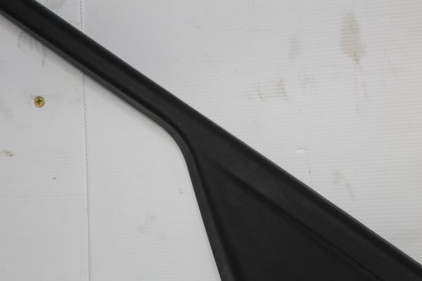 Range Rover Sport L494 Front Left Door Seal Mould w Speaker LR043839