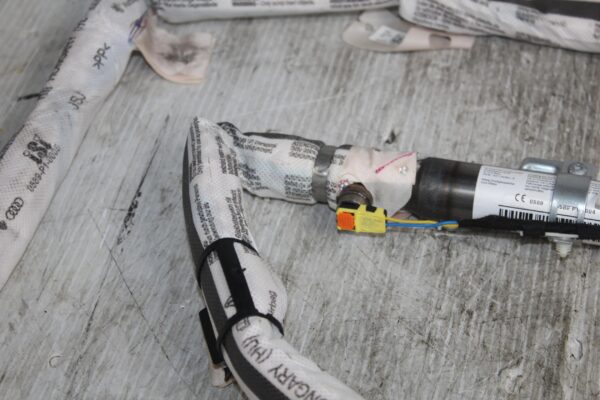 Audi 8R Q5 SQ5 Right Head Curtian Airbag 8R0880742J, 8R0880742L