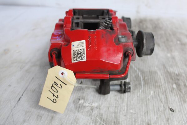 Audi 8V RS3 Front Right Brake Caliper Brembo 6-Pot 8V0615106AC, 8V0615108C