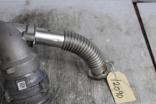 Audi 8R SQ5 Right Intercooler Pressure Pipe 059145673P