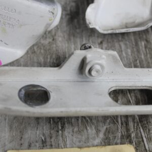 Audi 8R Q5 SQ5 Bonnet Hinge Left Right White 8R0823301A, 8R0823302A - Image 3
