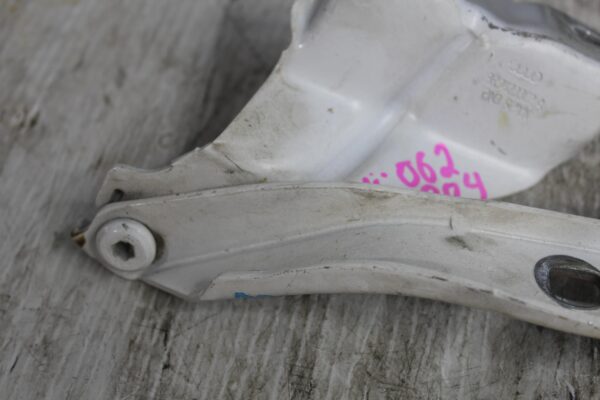 Audi 8R Q5 SQ5 Bonnet Hinge Left Right White 8R0823301A, 8R0823302A