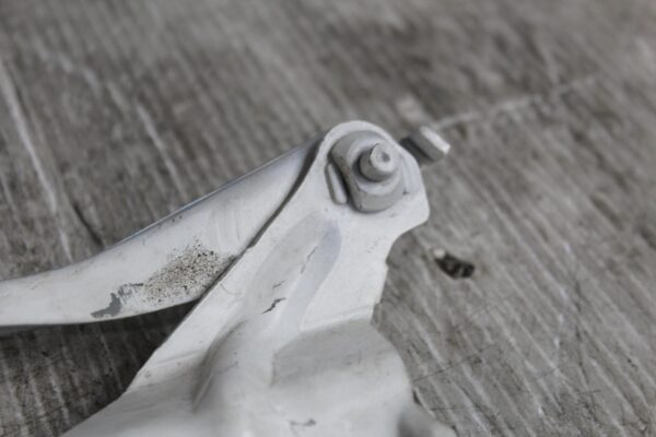 Audi 8R Q5 SQ5 Bonnet Hinge Left Right White 8R0823301A, 8R0823302A