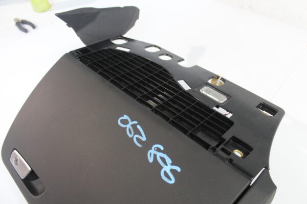 Audi 8R Q5 SQ5 Glove Box Storage Compartment 8R2857035D, 8R2857103