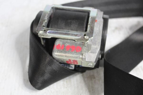 Audi 8P A3 S3 Front Left Passenger Side Seat Belt Tensioner Assembly 8P4857705C