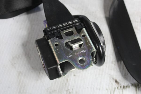 Audi 8P A3 S3 Front Left Passenger Side Seat Belt Tensioner Assembly 8P4857705C