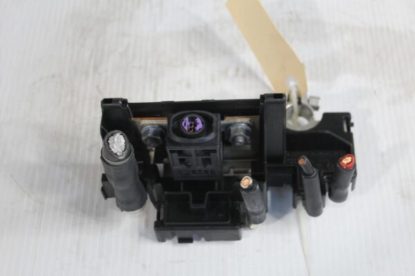 Audi 8V RS3 Battery Negative terminal Fuse Box Unit 8V0915459