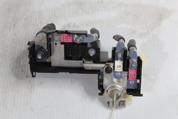 Audi 8V RS3 Battery Negative terminal Fuse Box Unit 8V0915459