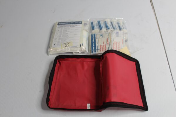 Audi A1 A3 A4 A5 A6 Q5 Q7 Emergency First Aid Kit Bag 8P0860282A