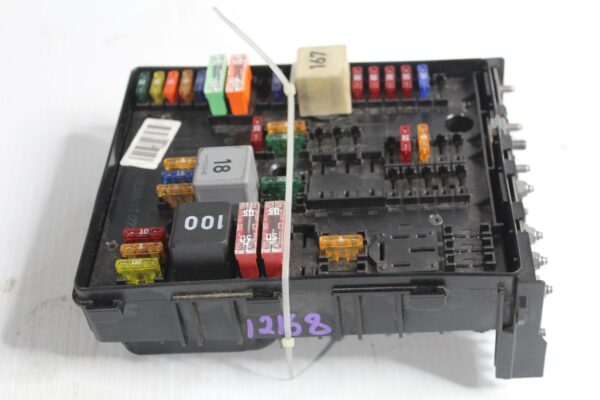Audi 8P S3 Engine Base Fuse Box Compartment 1K0937124K, 1K0937124P