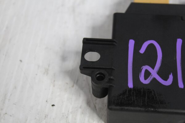 Audi 8P A3 S3 Parking Aid Control Unit PDC Module 8P0919475M