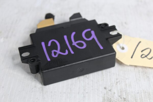 Audi 8P A3 S3 Parking Aid Control Unit PDC Module 8P0919475M