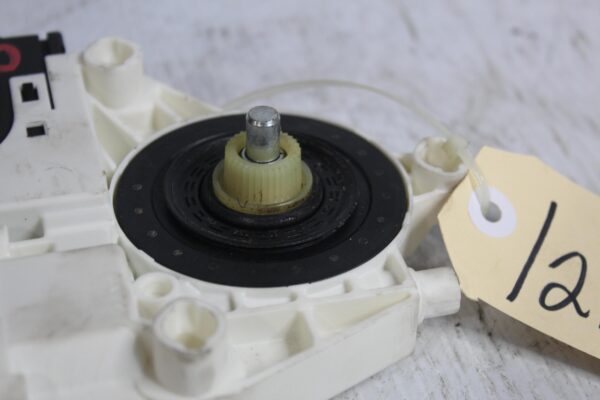 Audi 8P A3 S3 Rear Right Drivers Side Window Regulator Motor Control unit 8P4959802F