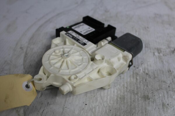 Audi 8P A3 S3 Rear Right Drivers Side Window Regulator Motor Control unit 8P4959802F