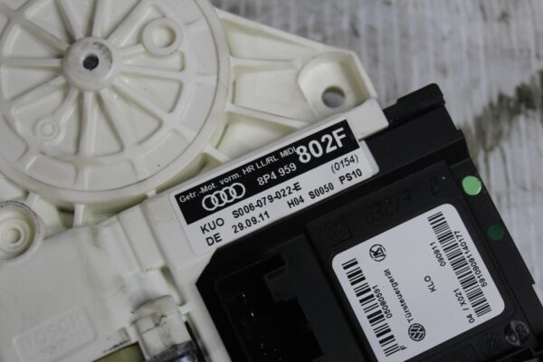 Audi 8P A3 S3 Rear Right Drivers Side Window Regulator Motor Control unit 8P4959802F