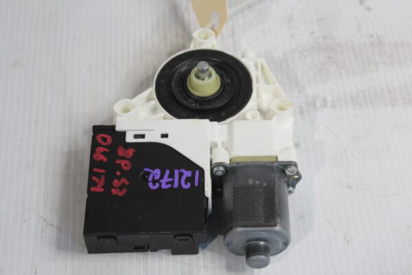 Audi 8P A3 S3 Front Right Drivers Side Window Regulator Motor Control unit 8P4959802Q