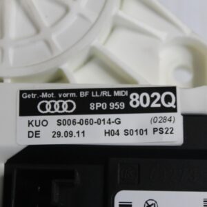 Audi 8P A3 S3 Front Right Drivers Side Window Regulator Motor Control unit 8P4959802Q - Image 5
