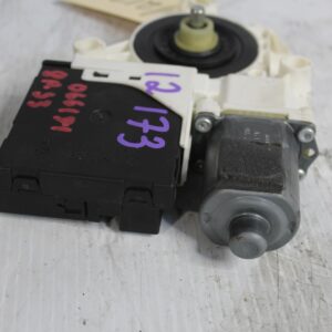 Audi 8P A3 S3 RS3 Driver Right Front Window Regulator Motor 8P0959801Q - Image 5