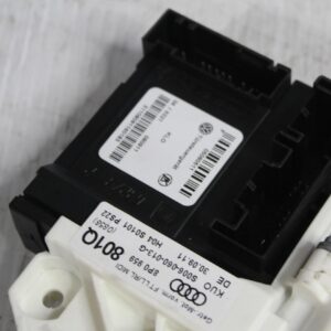 Audi 8P A3 S3 RS3 Driver Right Front Window Regulator Motor 8P0959801Q - Image 9