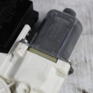 Audi 8P A3 S3 RS3 Driver Right Front Window Regulator Motor 8P0959801Q - Image 10
