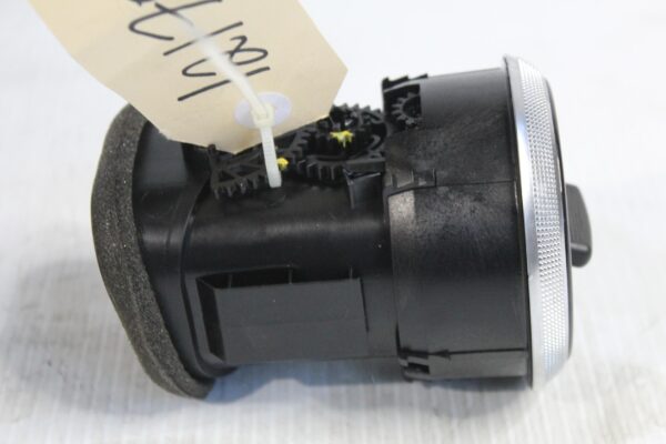 Audi 8P S3 Dashboard Air Vent 8P0820901F