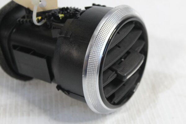 Audi 8P S3 Dashboard Air Vent 8P0820901F