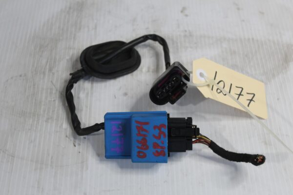 Audi 8P S3 Fuel Pump Control Unit Module Relay 3C0906093C