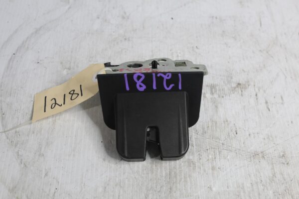 Audi 8P A3 S3 RS3 Rear Hatch Boot Lock 8K9827505A, 8P4827520B