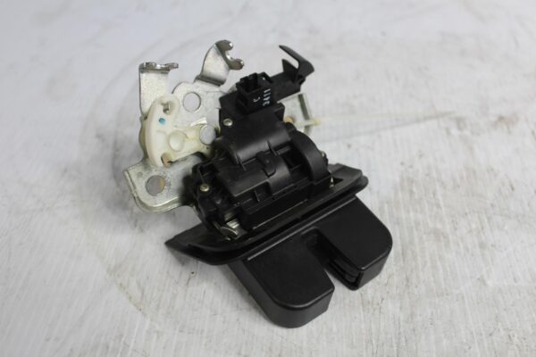 Audi 8P A3 S3 RS3 Rear Hatch Boot Lock 8K9827505A, 8P4827520B