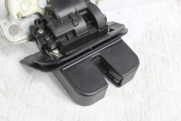 Audi 8P A3 S3 RS3 Rear Hatch Boot Lock 8K9827505A, 8P4827520B