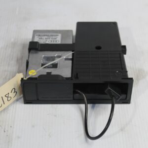 Audi 8P S3 Radio RNS Media Interface Control Module Unit 8P0035785
