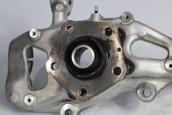 Audi FY Q5 SQ5 Front Left Passenger Side Wheel Hub Bearing Housing 80A407559, 80A407253C