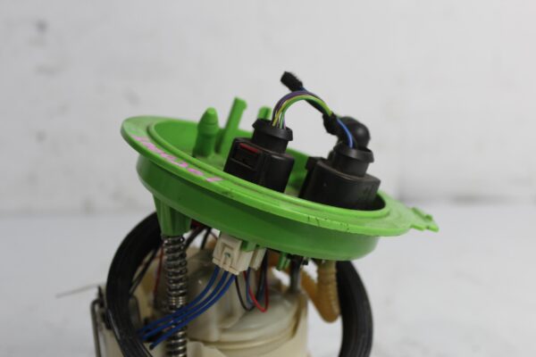 Audi 8V S3 / Volkswagen Mk7 R Fuel Pump Assembly 5Q0919051S