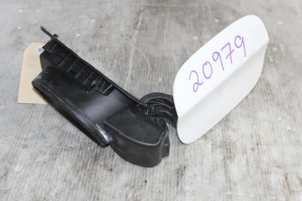 Audi 8R Q5 SQ5 Fuel Tank Flap Lid 4L0010508, 8R0809907B
