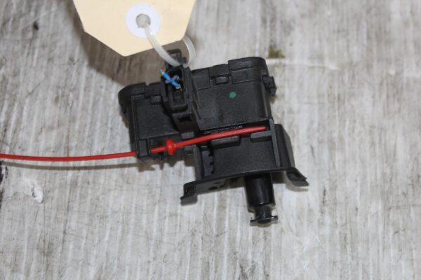 Audi 8R Q5 SQ5 Fuel Door Lock Actuator GENUINE 8K0862153H, 8K0862153J